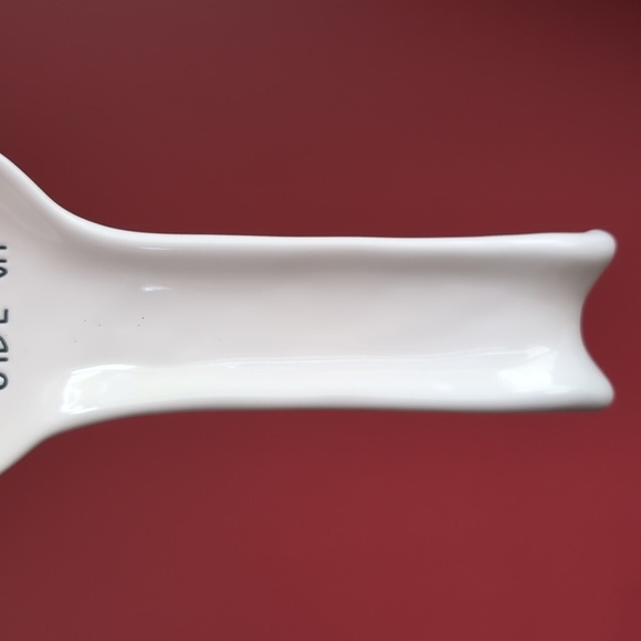 Rae Dunn SUNNY SIDE UP Spoon Rest 🍳 - Picture 4 of 4